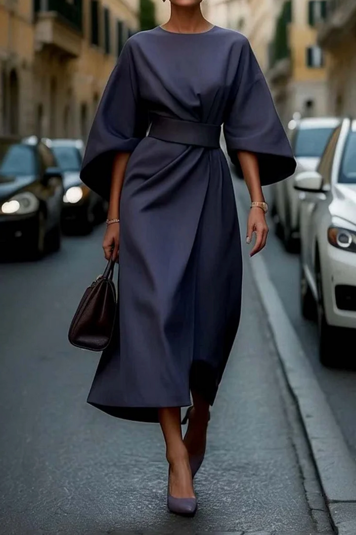 SVEA | Zeitlos elegantes Kleid mit Laternenärmeln