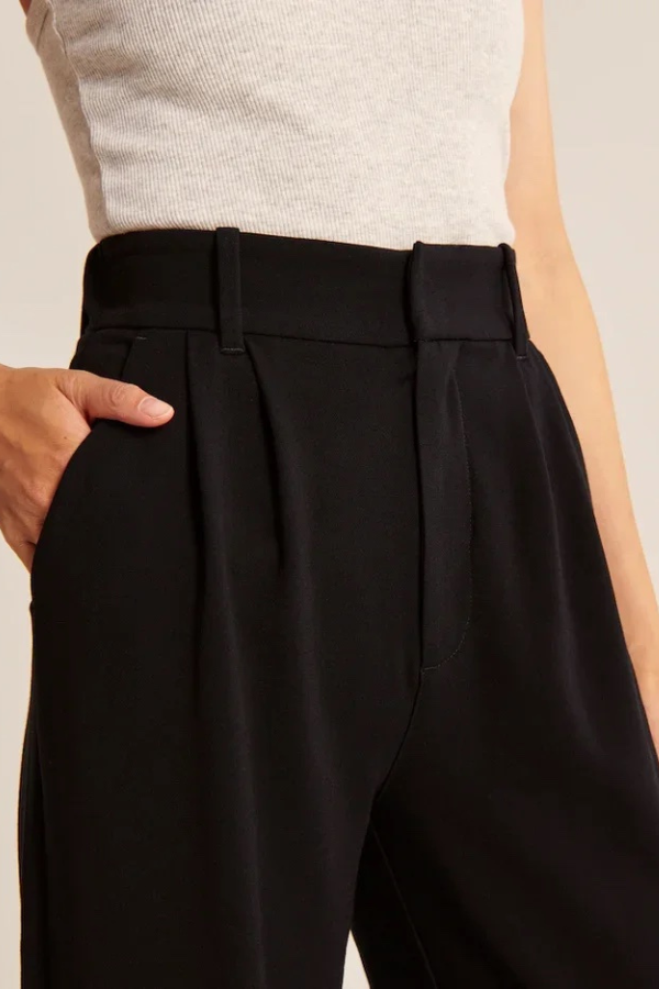 SVEA | Wide-Leg Schneiderhose