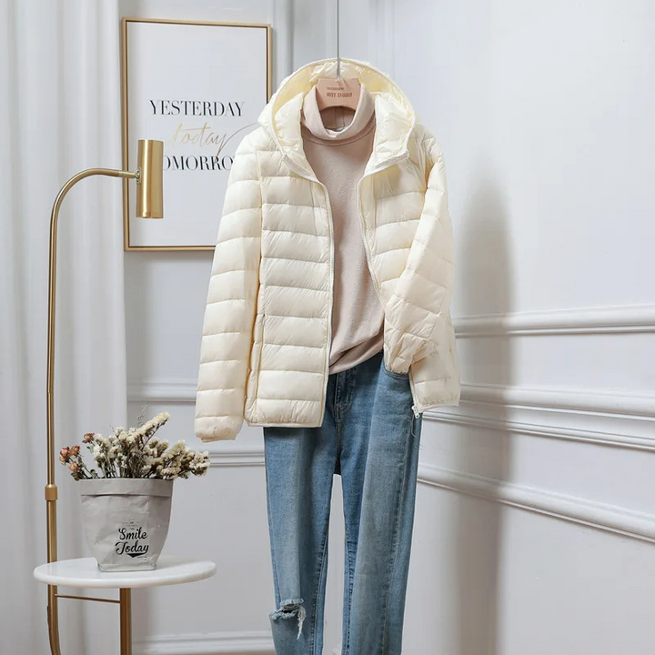 Jane | Rosalie Dupont Lightweight Hooded Puffer Jacket
