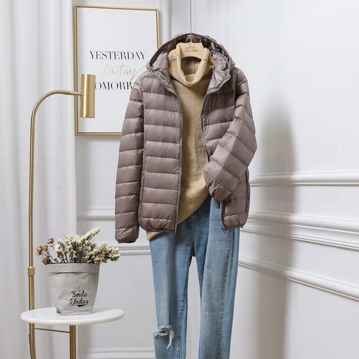 Jane | Rosalie Dupont Lightweight Hooded Puffer Jacket