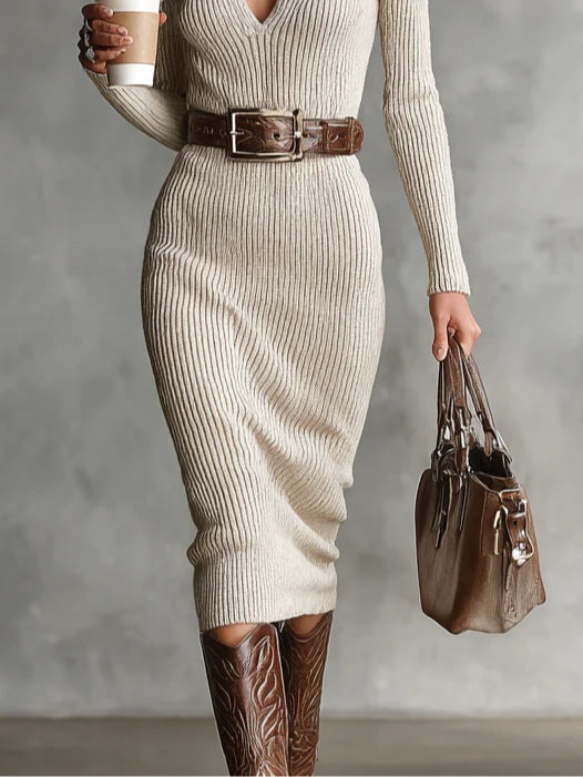 SVEA | Elegantes Geripptes Strickkleid