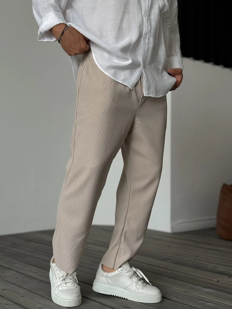 SVEA | Herren Relax Fit Plissee Hose – Eleganter und Bequemer Alltags- und Business-Look