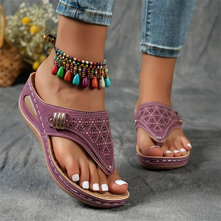 Élodie - Ladies' Toe Post Sandals