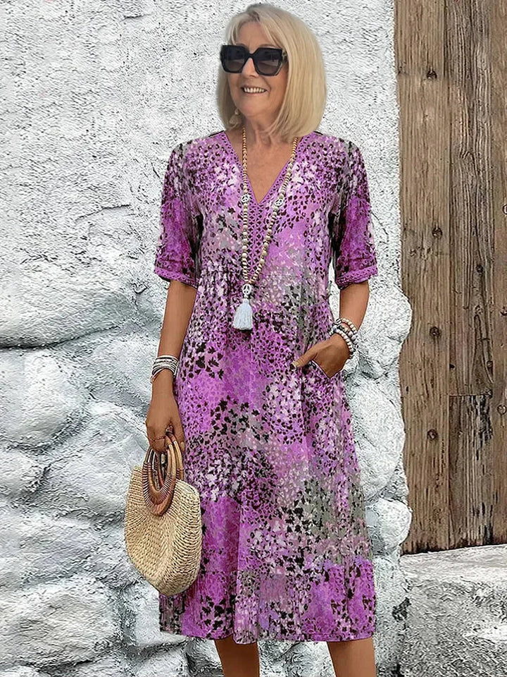SVEA | Leichtes Midikleid mit V-Ausschnitt