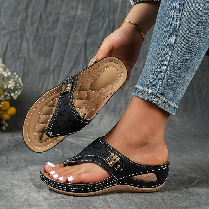 Élodie - Ladies' Toe Post Sandals