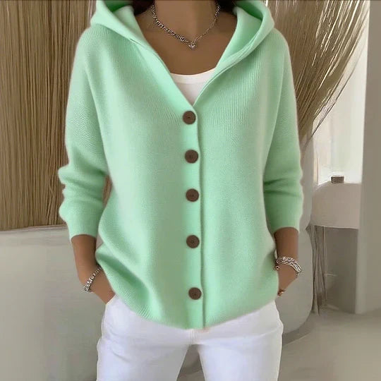 SVEA | Teri Strickjacke mit Kapuze und Knöpfen