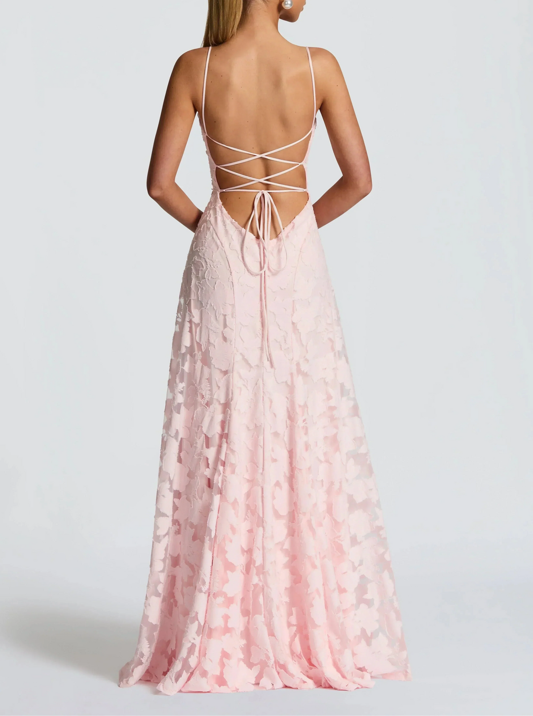 SVEA | Fließende Eleganz im zeitlosen Maxi-Stil