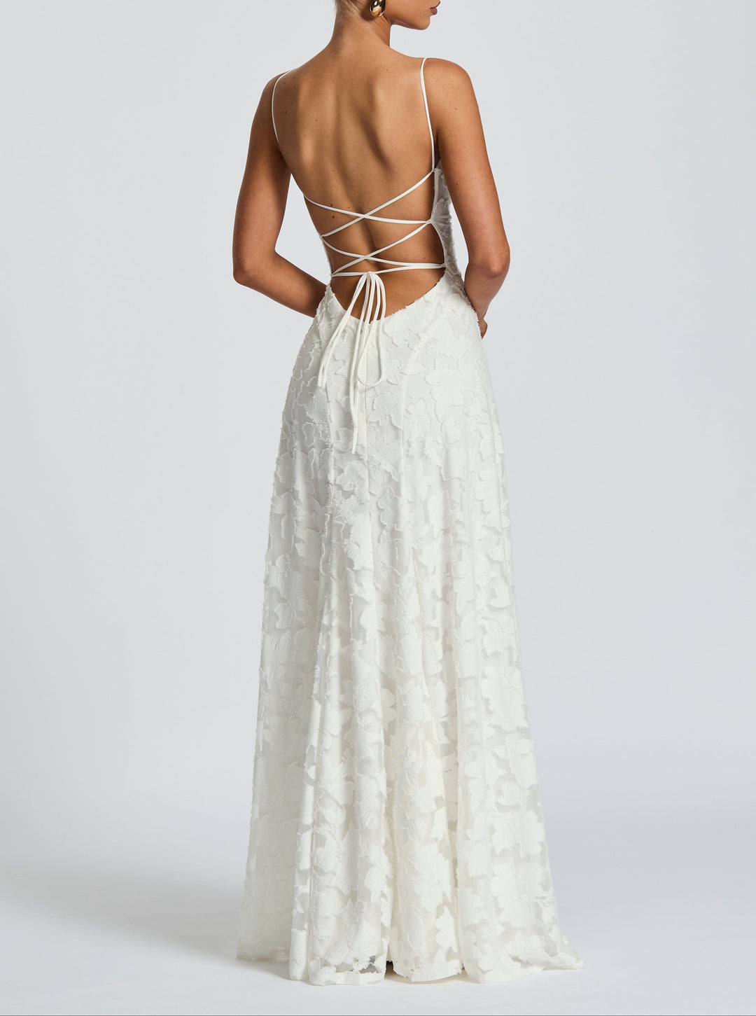 SVEA | Fließende Eleganz im zeitlosen Maxi-Stil