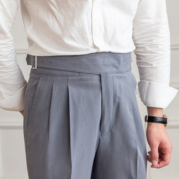 SVEA | Klassische Hose Mit Hoher Taille Und Schnallenverschluss Für Herren