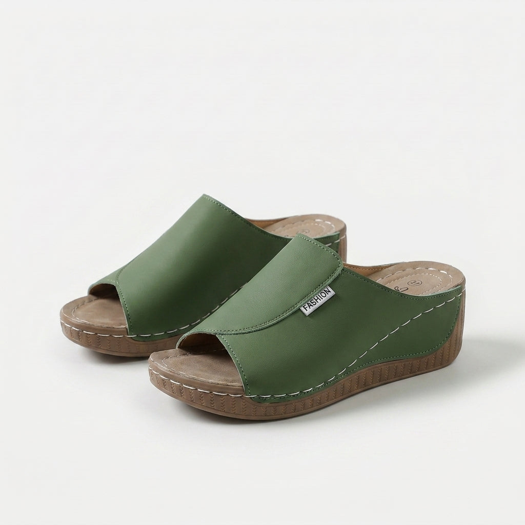 Indy – Comfort Slide Sandal with Arch Support