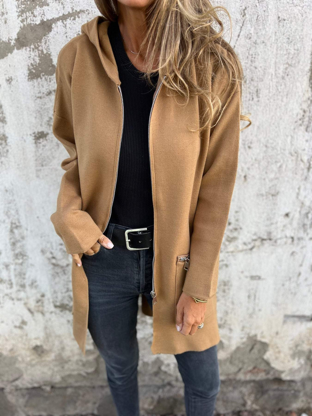 SVEA | Olivia Lange Strickjacke mit Kapuze