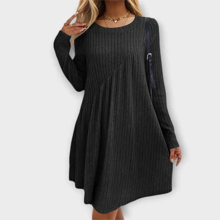SVEA | Weiches und Bequemes Kleid