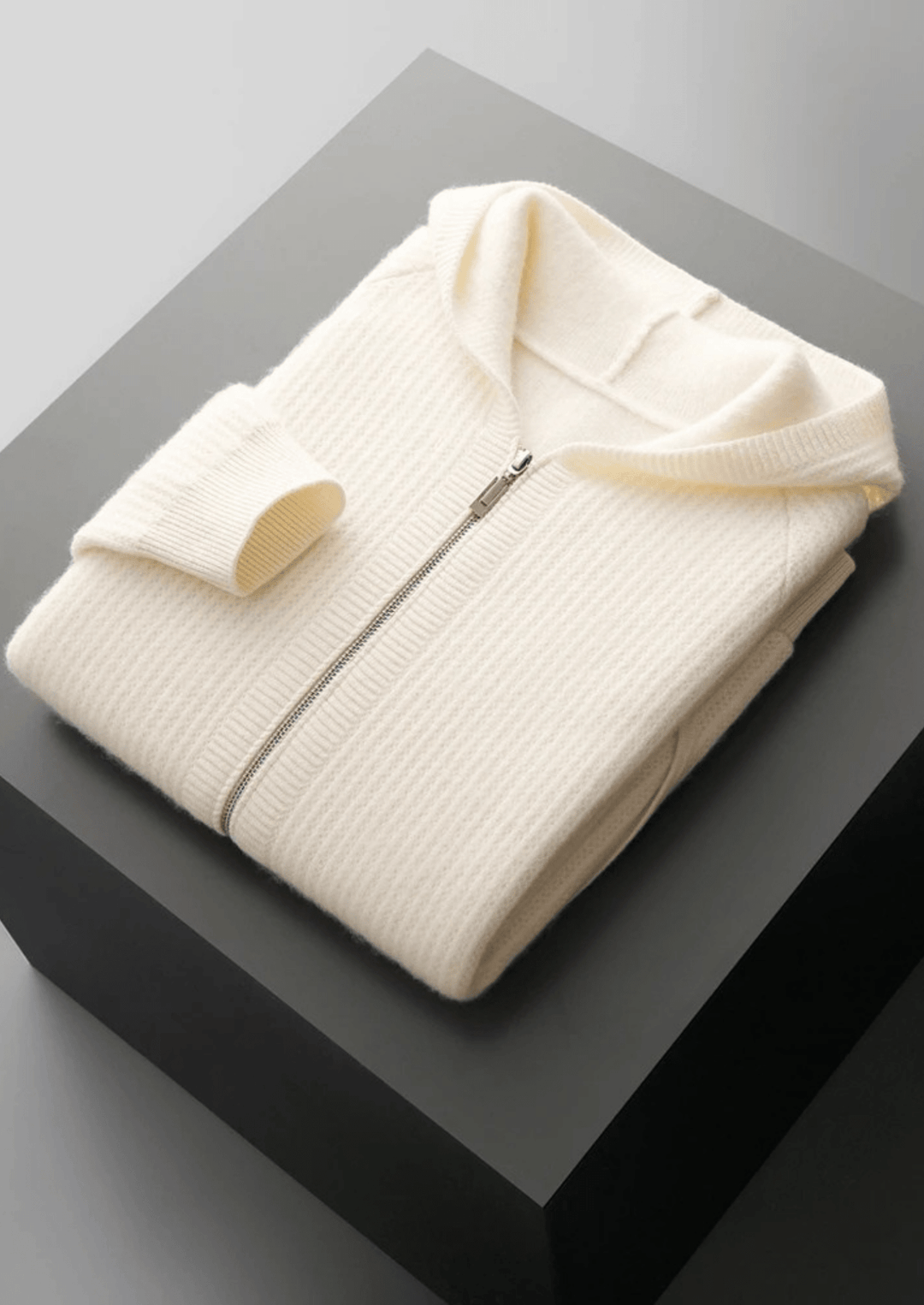 SVEA | Merino Zip-Hoodie aus extra feiner Merinowolle
