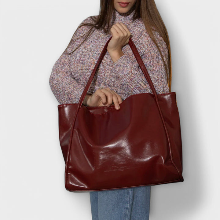 SVEA | Olivia Blair-Tasche