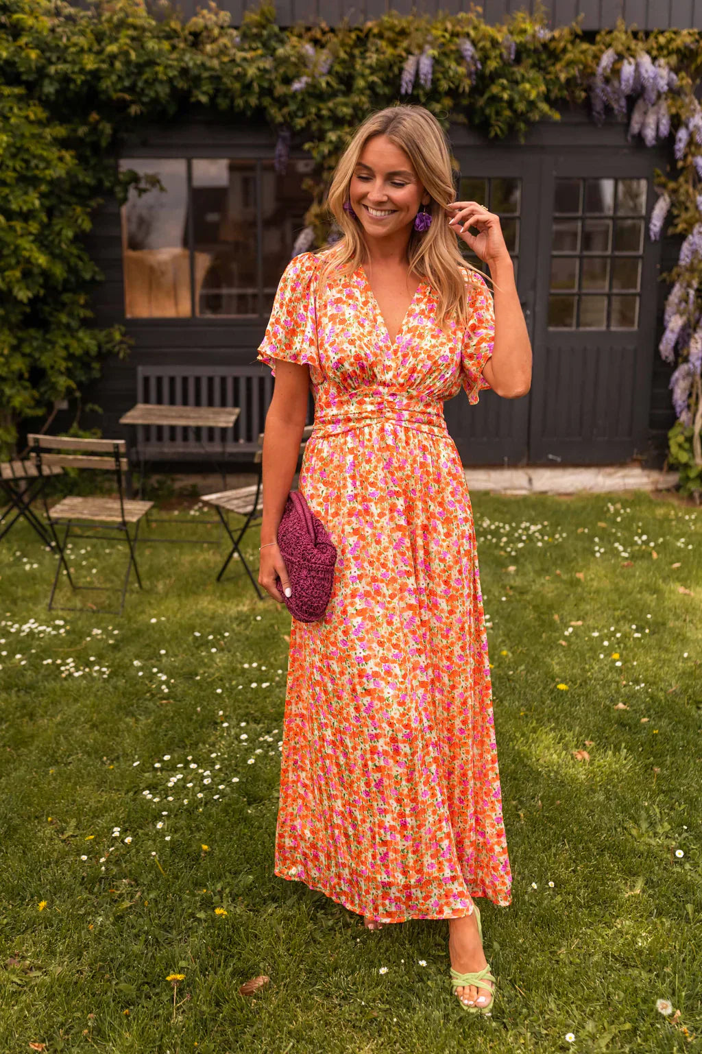 SVEA | Stilvolles & Bequemes Blumenkleid