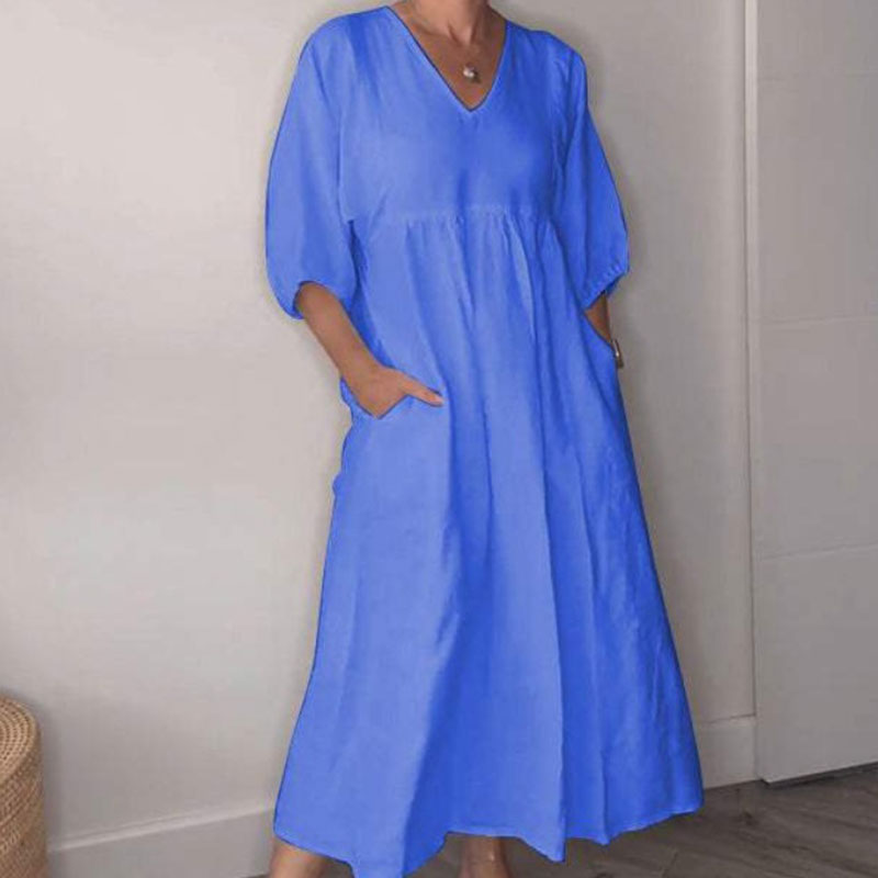 SVEA | Bequemes, schickes Kleid mit V-Ausschnitt