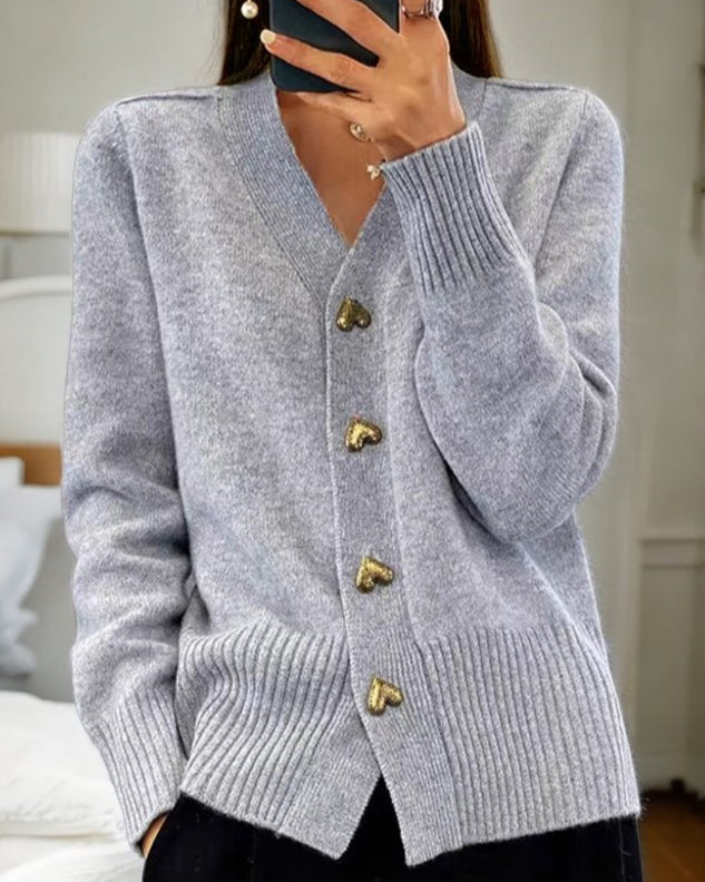SVEA | Adele Eleganter Herzknopf-Cardigan