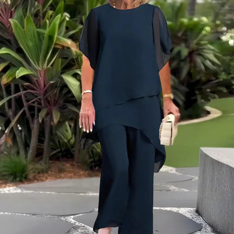 SVEA | Schickes Oberteil und Hose Set